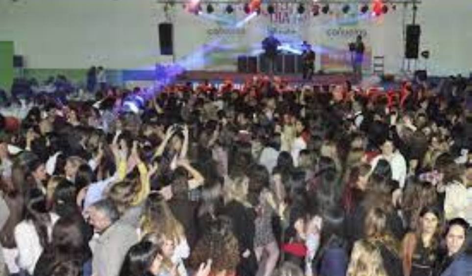 Cañuelas, celebración comunitaria y homenaje a todos los docentes