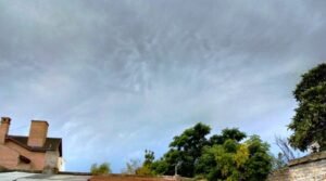 Alerta Meteorológica por tormentas muy Fuertes con Vientos