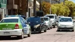 Cañuelas, casi una tragedia en av libertad y hipólito yrigoyen en mediodía de este domingo.44