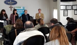 Cañuelas, charla en el salón Manuel Belgrano sobré programas comerciales y compras Pymes