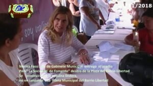 Cañuelas, la Jefa de Gabinete Municipal Marisa Fassi con una acta acuerdo con la Sociedad de Fomento del Barrio Libertad.