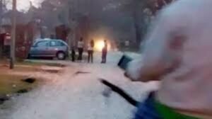 Urgente Barrio Libertad Cañuelas, tiroteo en en fondo entre dos facciones un herido de bala.