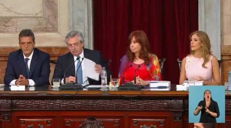 El Presidente de la Nación Alberto Fernández, en la apertura de sesiones ordinarias en el Congreso de la Nación 2020