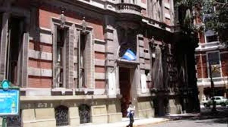 El Ministerio de Cultura de la Nación, a través de la Secretaría de Desarrollo Cultural.