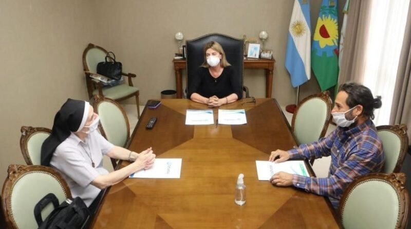 Cañuelas  Fassi firmó convenios para el funcionamiento de los centros de aislamiento.