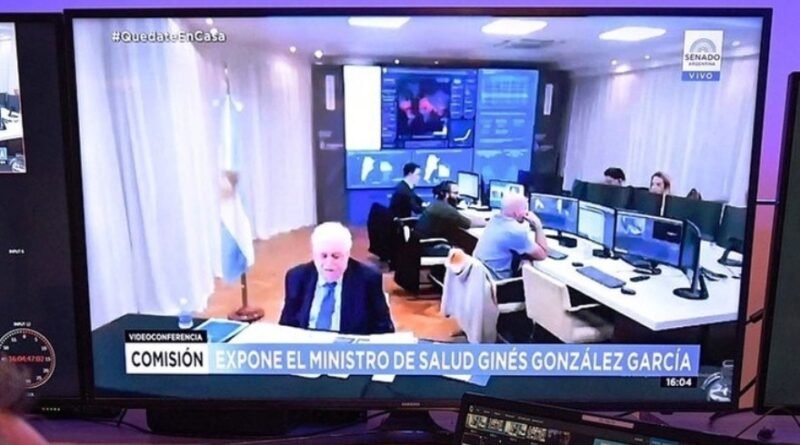 El Ministro de Salud Ginés González García: "Tenemos la mitad de las camas de terapia intensiva vacías"