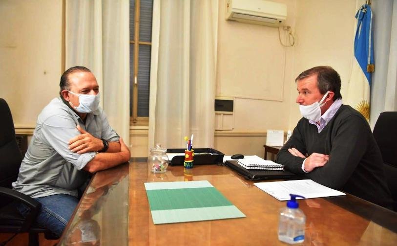 San  Miguel del Monte  Berni visitó la noche  del viernes y cerró una jornada de trabajo con el foco puesto en la emergencia sanitaria