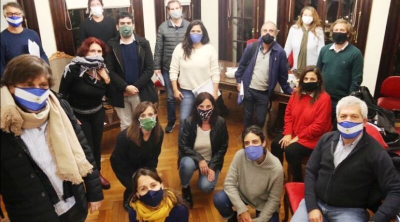 Ciudad Autónoma Buenos Aires: Desde el Frente de Todos proponen crear una Tarjeta Alimentaria para todos los estudiantes