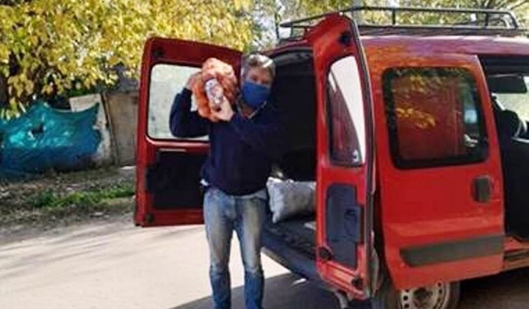 Moreno INTA: huerteros donan excedente de producción a comedores.