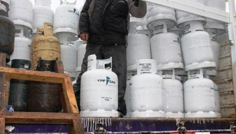 Cañuelas: Reglamentan la venta ambulante de alimentos y garrafas.