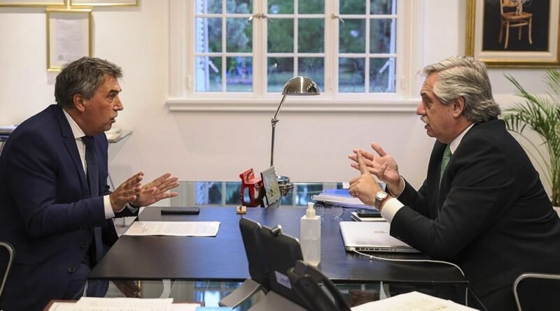  El Gobierno de Fernández  congela hasta el 31 de agosto las tarifas de telefonía, internet y cable
