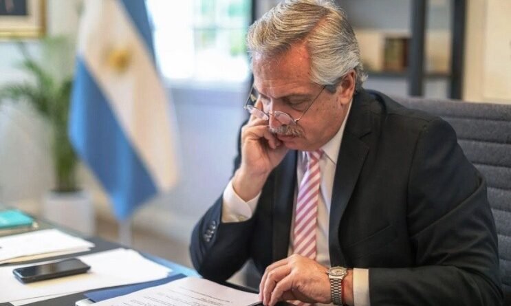 El Presidente de la Nación  Alberto  Fernández  difundió por las redes  una carta  a los Argentinos