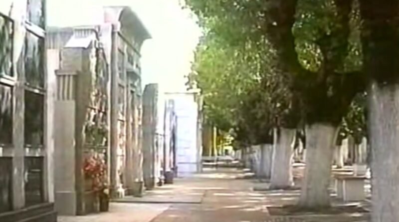 Cañuelas, el Cementerio Municipal se autorizarán  telefónicamente  las visitas al  2226 513667 y en el Cementerio La Oración al 11-66353791 ó 11-40671318.