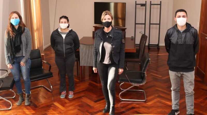 Cañuelas, Marisa Fassi con la Unión Vecinal del Barrio Hipotecario.