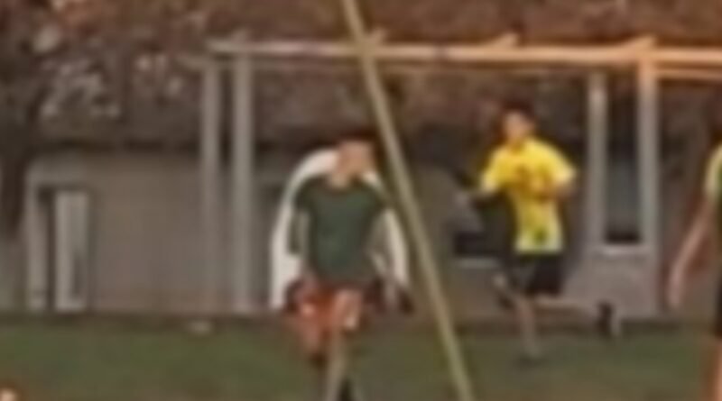 Cañuelas Urgente partido de fútbol clandestino en el Barrio Libertad en las calles Godoy Cruz y José Mármol