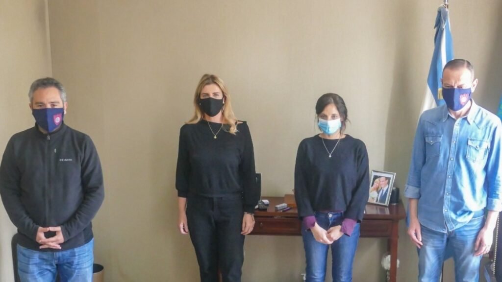 Cañuelas: Andrés Larroque y Laura Alonso fueron recibidos por la intendenta Marisa Fassi.