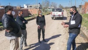 Cañuelas, La intendenta Marisa Fassi recorrió obras de mejoras en barrios.