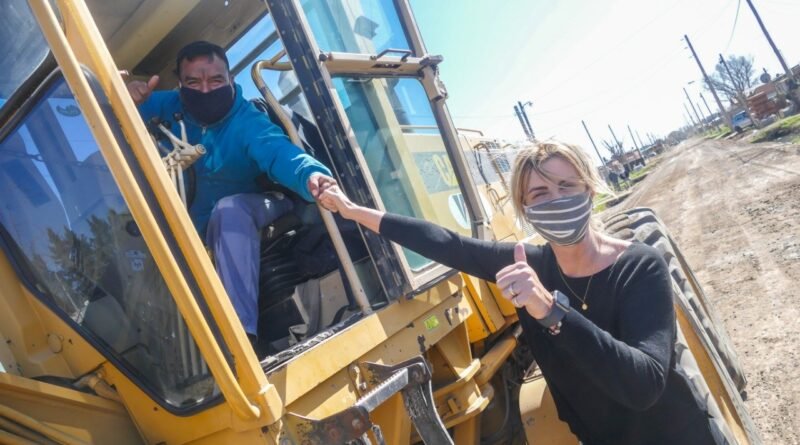 Cañuelas, La intendenta Marisa Fassi recorrió obras de mejoras en barrios.- 