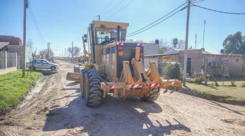 Cañuelas, La intendenta Marisa Fassi recorrió obras de mejoras en barrios.- 