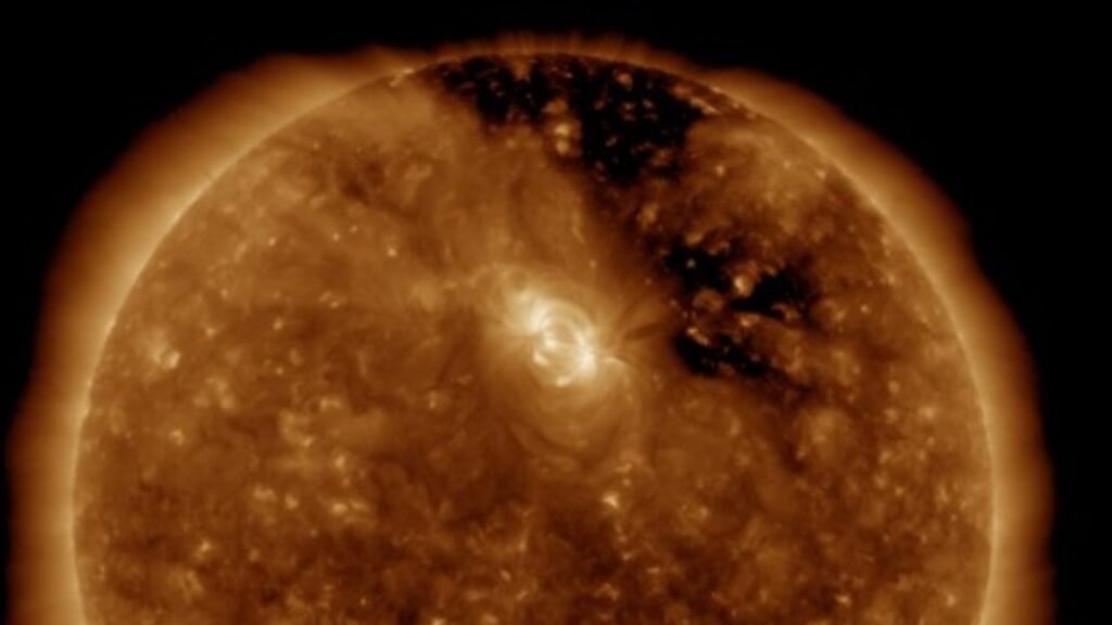 Alerta: tormenta Geomágnetica G2 impactando en el campo magnético terrestre, índice KP en 5.
