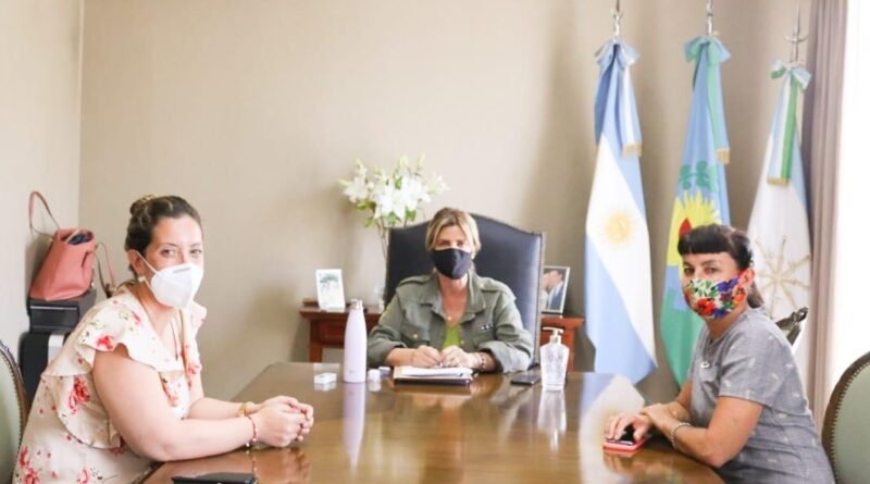 Cañuelas: reunión con la Directora Regional de IOMA.
