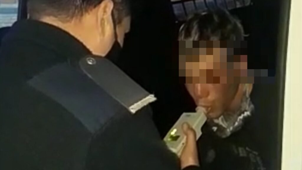 Cañuelas Inspectores de  Tránsito  con la  Policía realizan operativos y  controles de  alcoholemia.