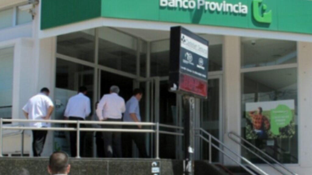 Cañuelas - Banco Provincia (descuenta el total del bono de fin de Año 5000 pesos) a los empleados de la Municipalidad.