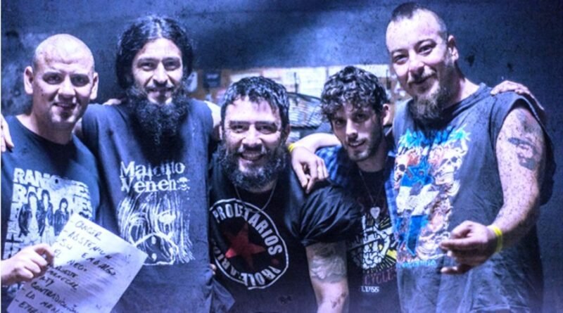 Proletarios y Miniaturas en The Roxy