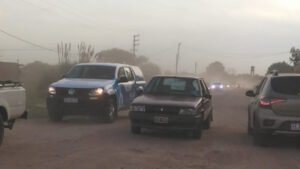 Cañuelas, la continuación de calle 25 de Mayo hasta la Ruta 205 es un caos de tránsito.