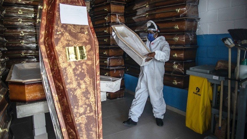 COVID-19 Argentina - superó las 60.000 muertes.