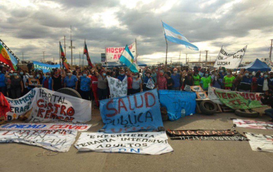 PTS - Movilización y acto en Casa del Neuquén en apoyo a la histórica lucha de las y los trabajadores de la salud