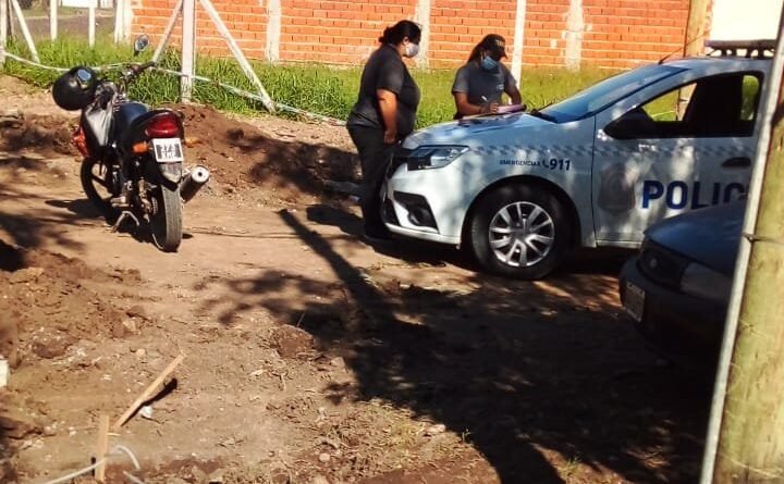 Cañuelas –  espectacular persecución Policial  a una mujer en moto, con toda la documentación.
