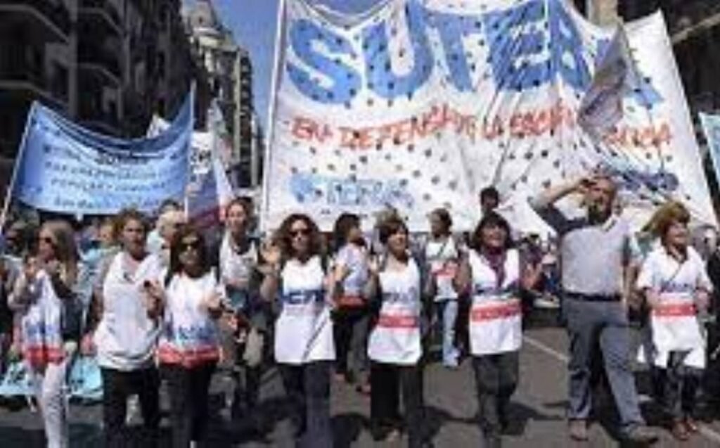 SUTEBA, Los Docentes toman la palabra: #HAYCLASESENPBA