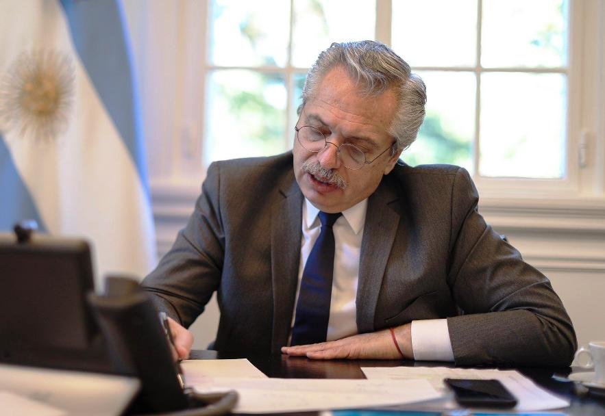 COVID-19 Argentina  el DNU del Presidente  Alberto Fernández sobre el confinamiento.