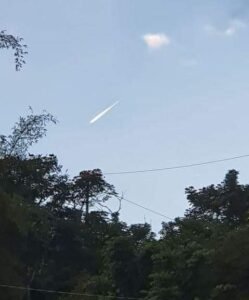 Rosario – meteorito o bólido incandescente ¡¡una bola de fuego iluminó el cielo!! en plena tarde
