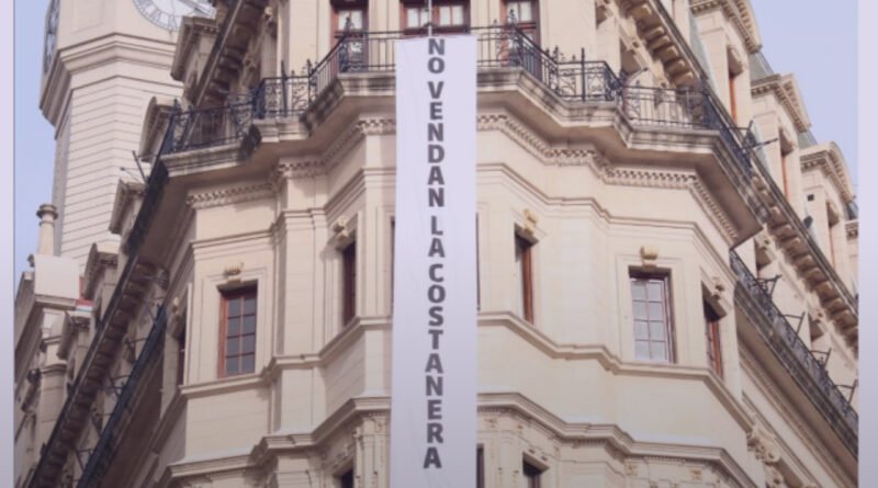 El jefe gabinete porteño Felipe Miguel en la legislatura porteña