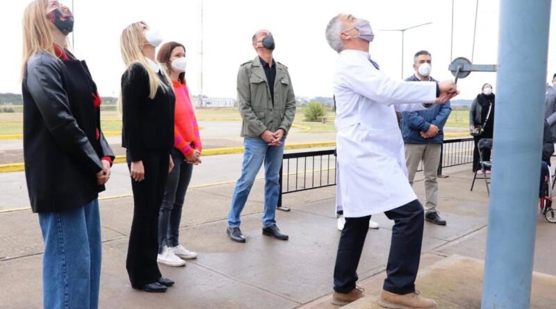 Cañuelas – La independencia se celebró con un acto en el Hospital Néstor Kirchner.