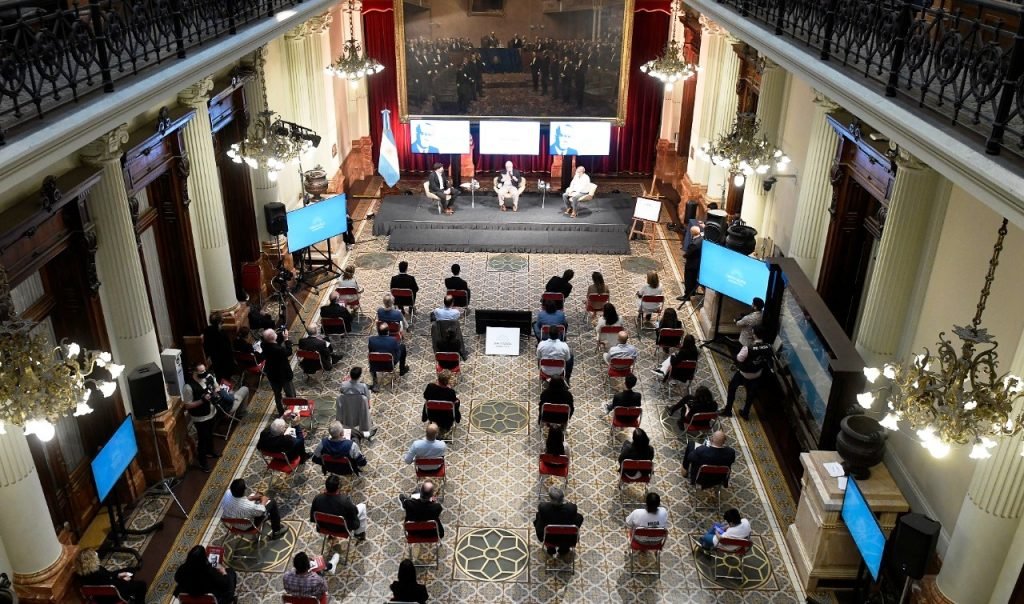 Acto de Entrega Mención especial Juan Bautista Alberdi  de la Cámara de Diputados de la Nación al Dr. Ramón Carriollo  