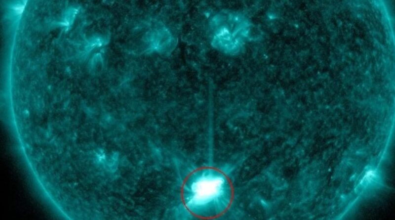 ALERTA  TORMENTA GEOMÁGNETICA CONTINUA: El flujo integral de electrones 2MeV excedió 1000pfu.