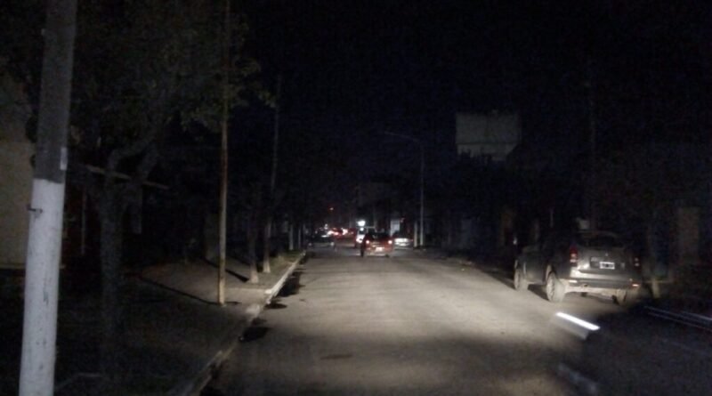 Cañuelas Edesur 8500 usuarios sin energía eléctrica en Centro y los barrios.