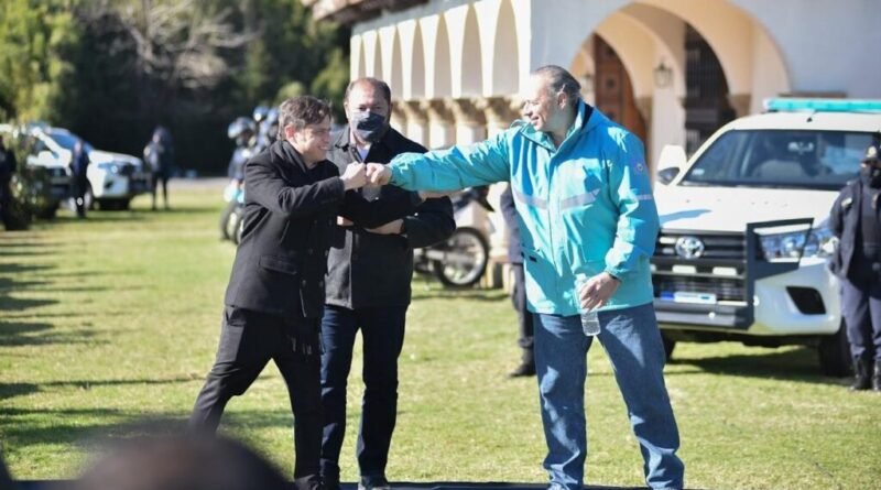 Sergio Berni  y  Axel  Kicillof – Entrega de Móviles en San Miguel