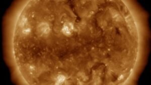 Tormenta Geomágnetica -  TSUNAMI SOLAR, La mancha solar AR2859 entró en erupción el 26 de agosto.