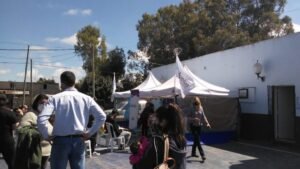 Cañuelas - Se están entregando los DNI hasta las 12:30 de hoy en la Pileta Municipal.