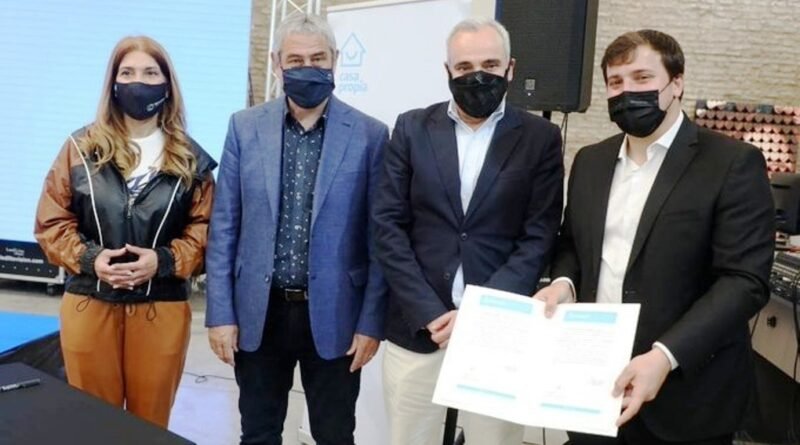 Desarrollo Urbanístico Avellaneda I: Ferraresi firmó el inicio de obra