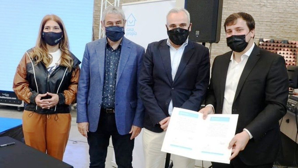 Desarrollo Urbanístico Avellaneda I: Ferraresi firmó el inicio de obra