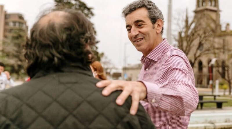Randazzo afirmó que “se necesita discutir una ley de estabilidad económica, que resuelva la inflación"