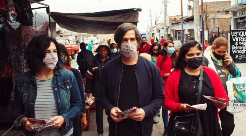 Del Caño recorrió La Matanza: "Vemos un crecimiento del apoyo a la izquierda en los barrios populares"