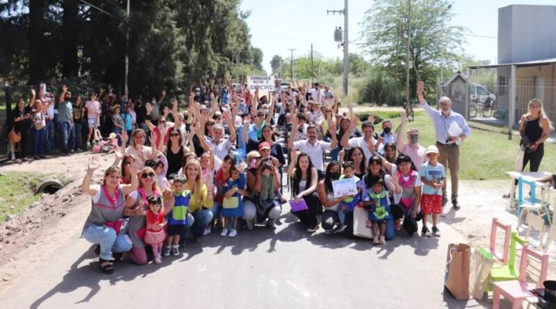 Cañuelas - Se inauguró la obra de asfalto en Santa Anita.