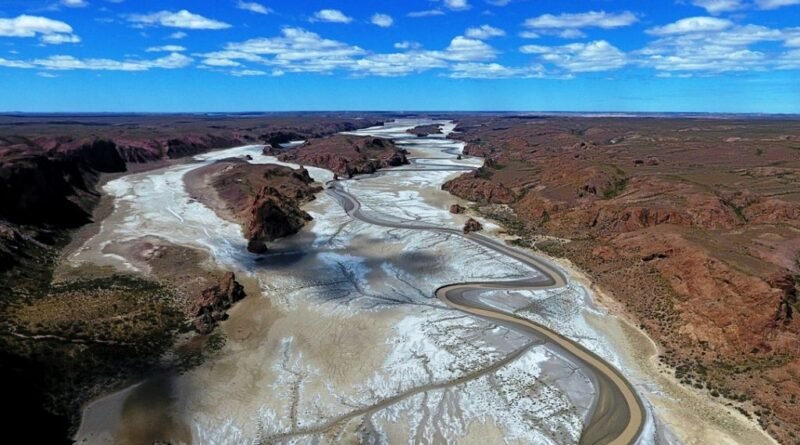 Santa Cruz Campamento Darwin: Un Portal Natural Con Pasado, Presente Y Futuro