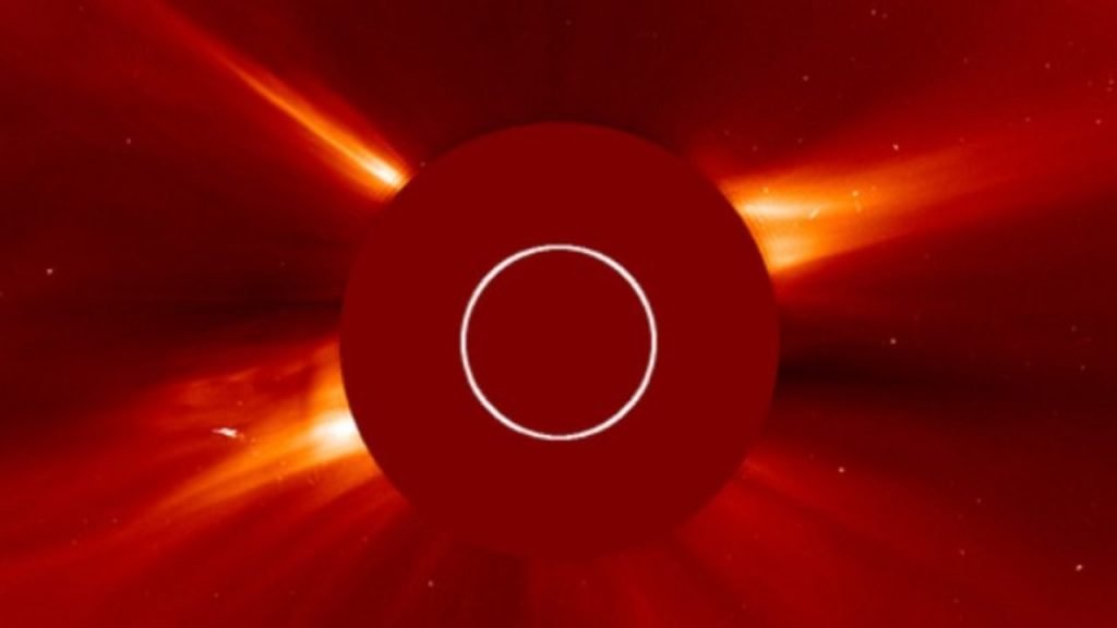 Alerta actividad Geomágnetica -  Eyección de masa coronal está asociada con un evento de llamarada.
